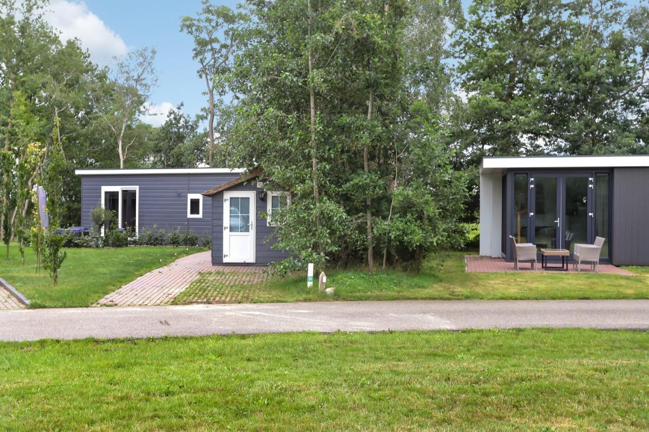 Landelijk Chalet 87 Oosterwolde  Exterior foto